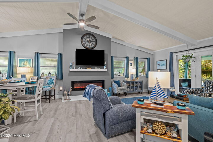 Property Photo:  201 Hoop Pole Creek Drive  NC 28512 