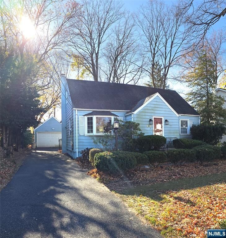Property Photo:  326 Glen Avenue  NJ 07450 