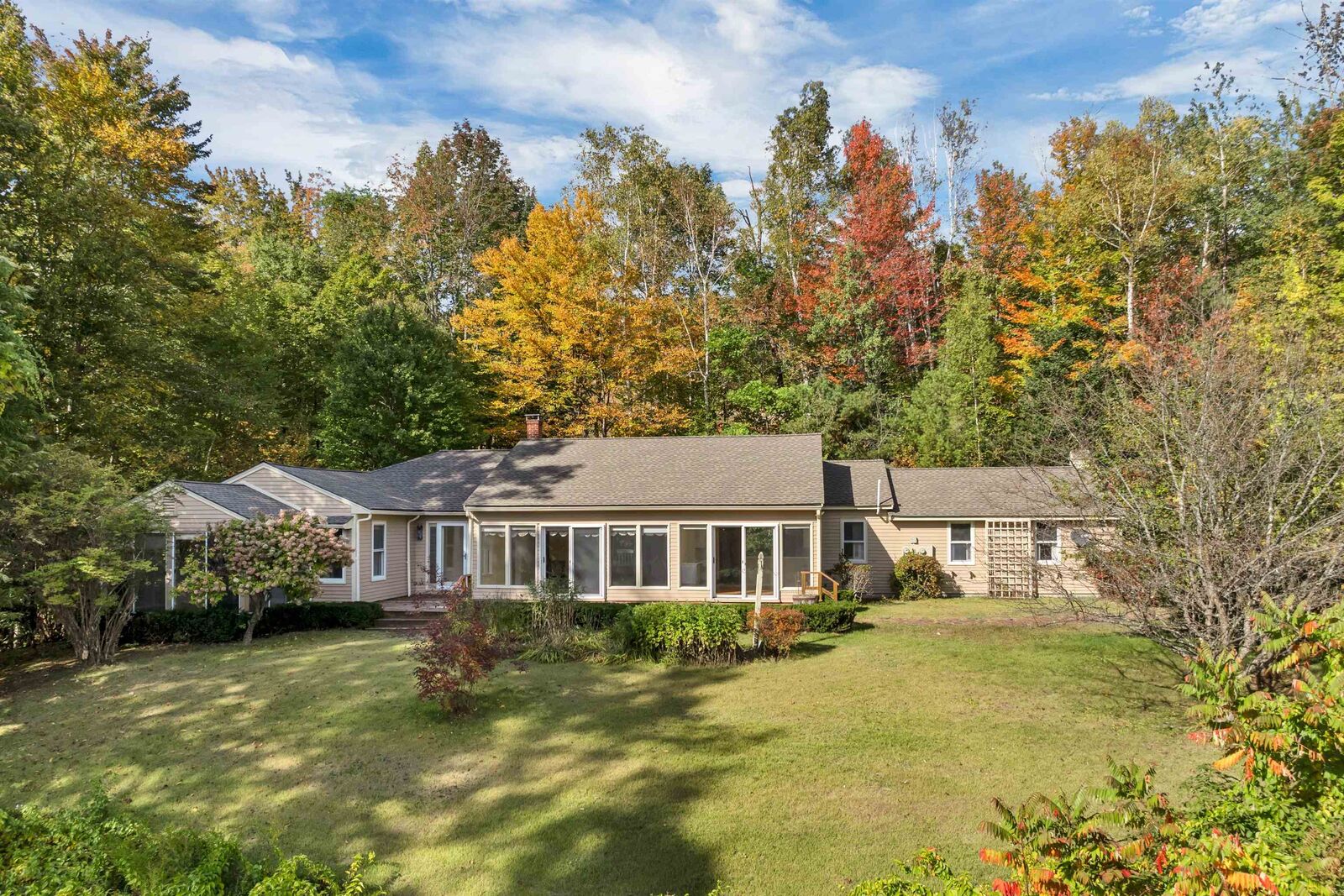 Property Photo:  23 Cider Mill Drive  NH 03223 