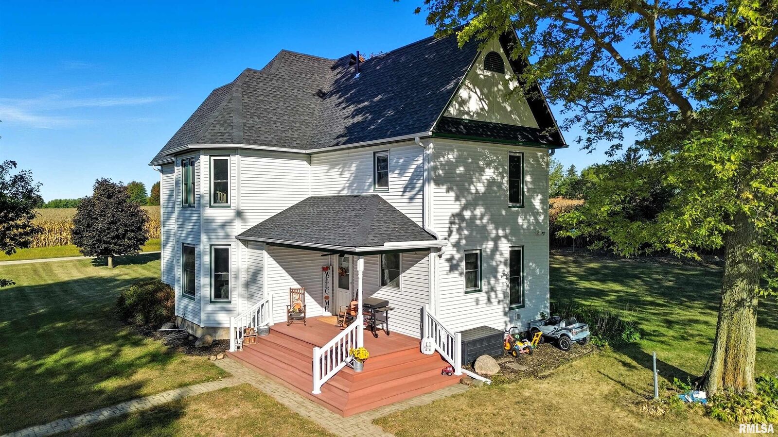 Property Photo: 913 2nd Avenue North IL 61230