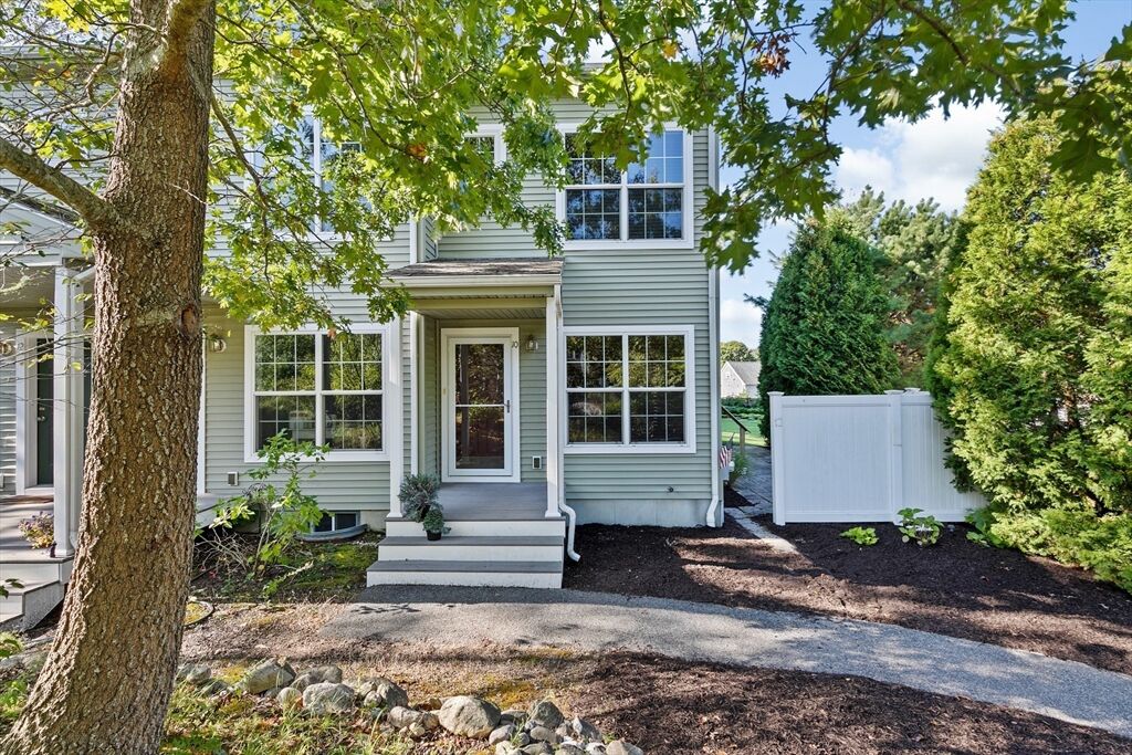 Property Photo:  10 Brightside Ln 10  MA 02644 