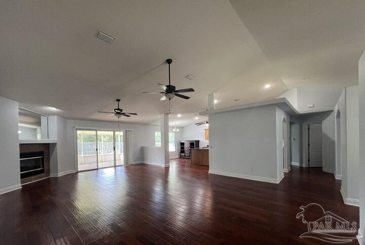 Property Photo:  7013 Leisure St  FL 32566 