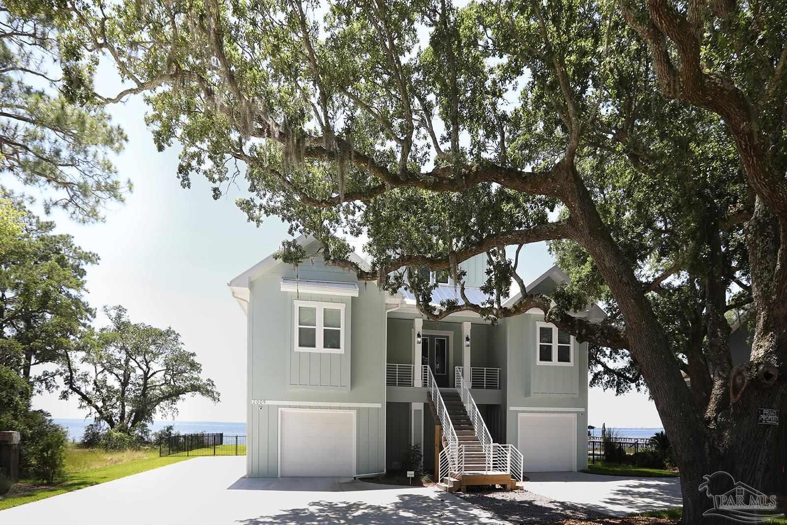 Property Photo: 2009 Eventide Rd FL 32583