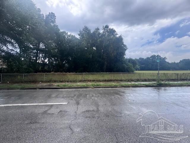 Property Photo: 2801 N W St FL 32505