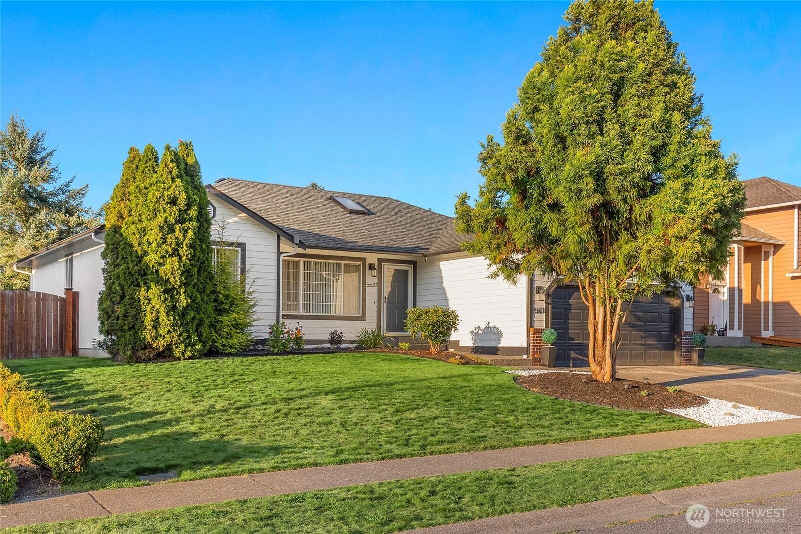 Property Photo:  5631  138th Place NE  WA 98271 