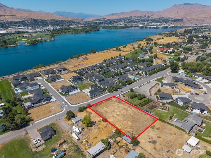 Property Photo:  0 NW Columbia Avenue  WA 98802 