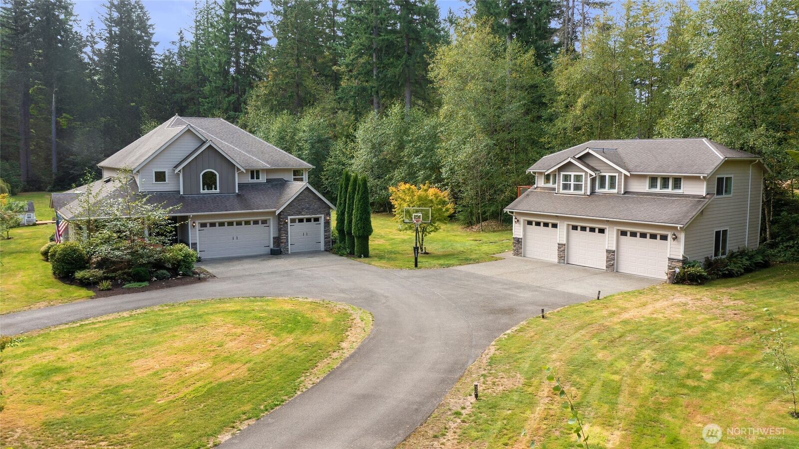 Property Photo:  7726  Lake Alice Road SE  WA 98024 