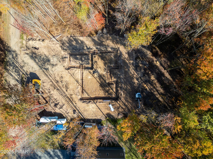 Property Photo:  376-2 Osprey Circle  PA 18436