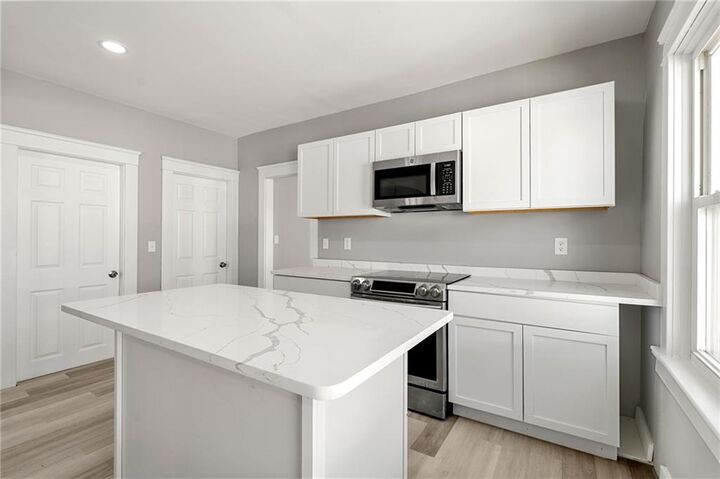 Property Photo:  26 Mayflower Street  RI 02914 