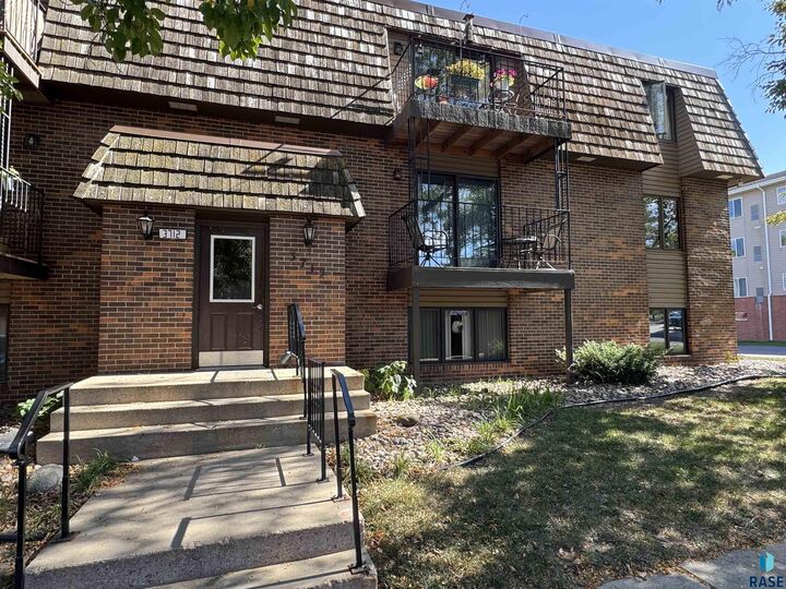 3712 S Terry Ave 201  Sioux Falls SD 57106 photo