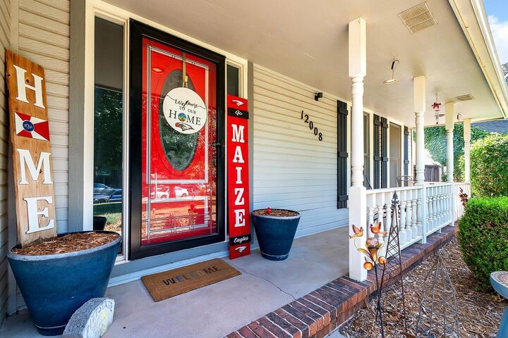 Property Photo:  12008 W Briarwood Cir  KS 67235 