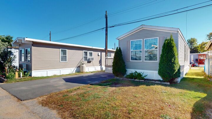 Property Photo:  441 Main Street 404  CT 06118 