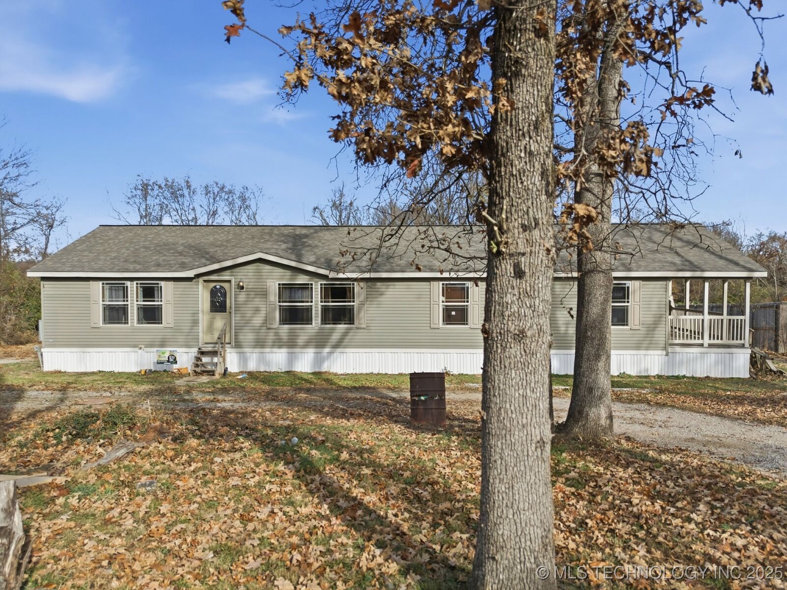 Property Photo:  19075 E Timber Trail  OK 74019 