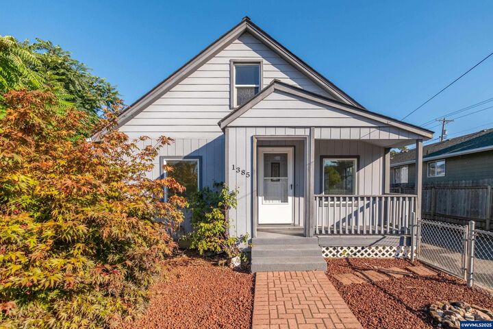 Property Photo:  1385 Waller St SE  OR 97302 