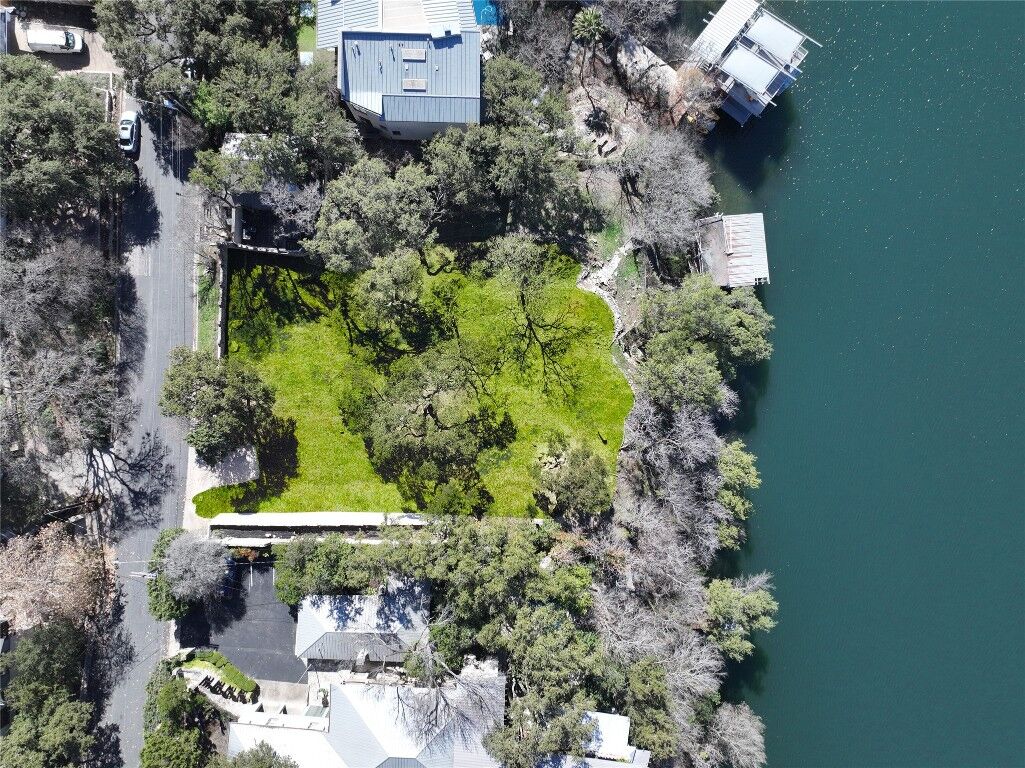 Property Photo: 2002 Scenic Drive TX 78703
