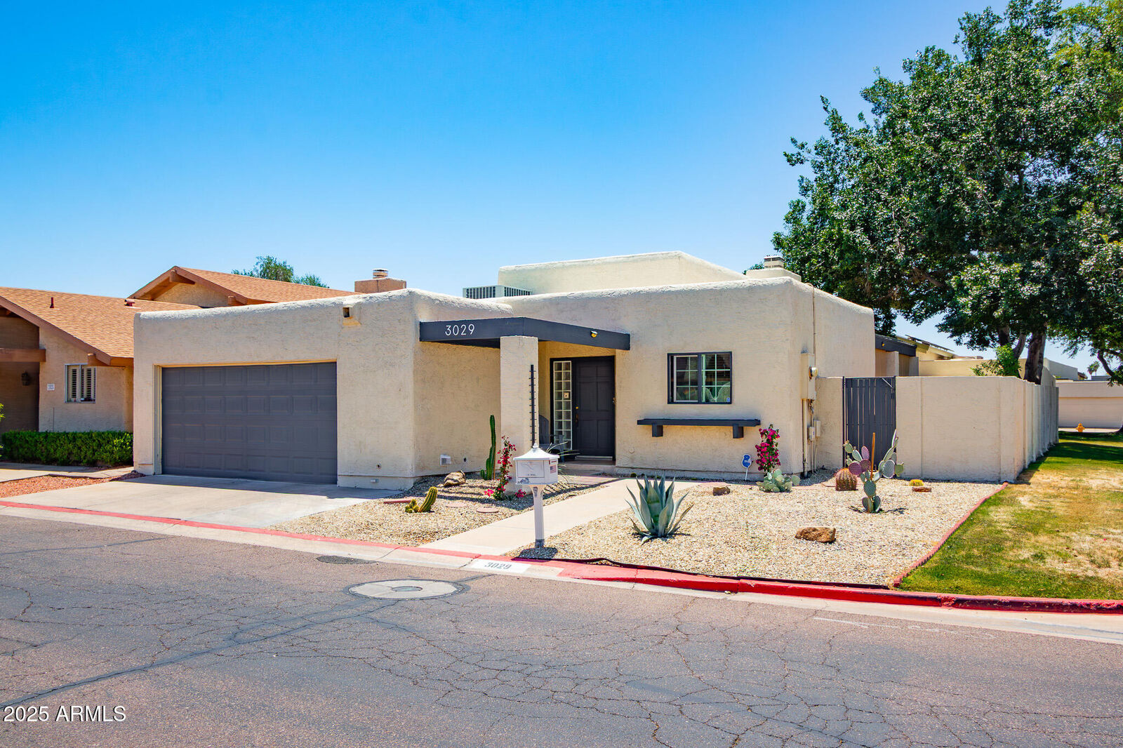 Property Photo: 3029 W Sierra Street AZ 85029