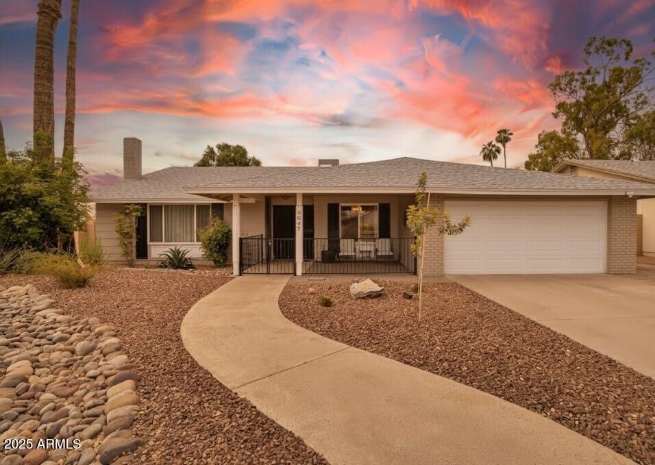 Property Photo:  5047 E Mesquite Wood Court  AZ 85044 