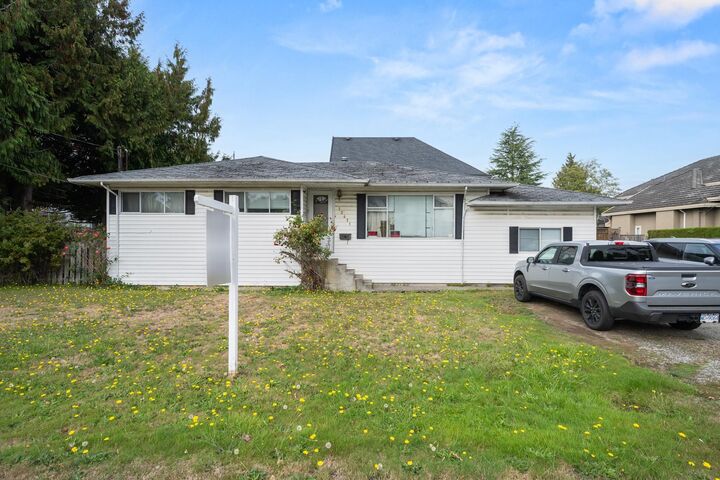 Property Photo: 12411 78 Avenue BC V3W 2X5