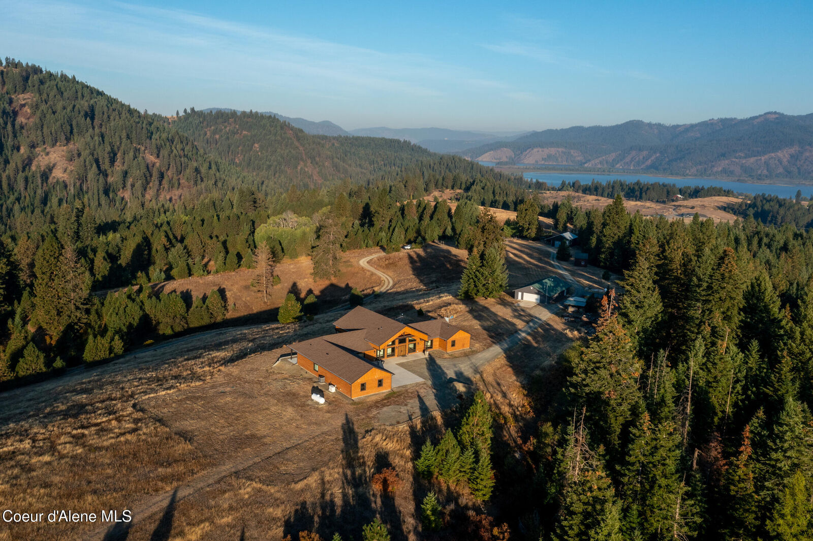 Property Photo:  26706 S Willow Creek Rd  ID 83842 