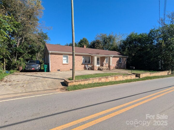 537 Deaverview Road  Asheville NC 28806 photo