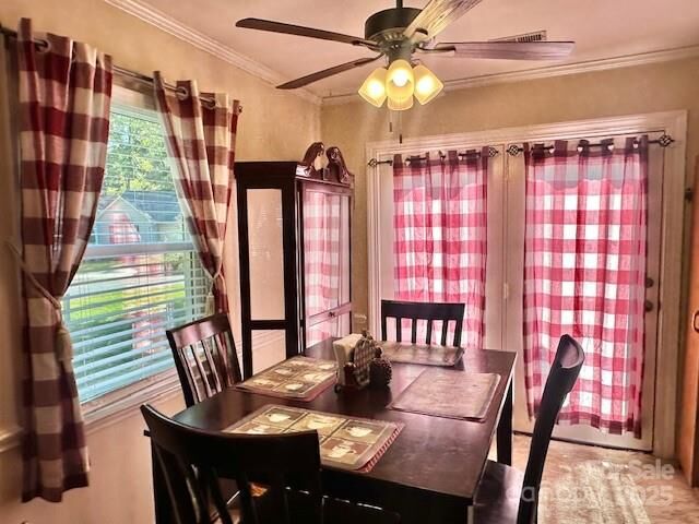 Property Photo:  6042 Crape Myrtle Lane  NC 28216 