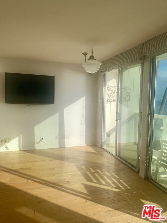 Property Photo:  11942 Whitewater Ln  CA 90265 