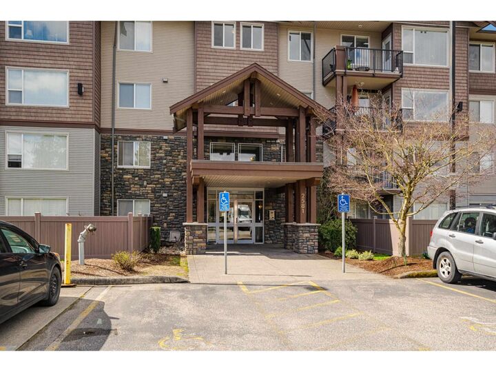 Property Photo:  2581 Langdon 111  BC V2T 7A3 