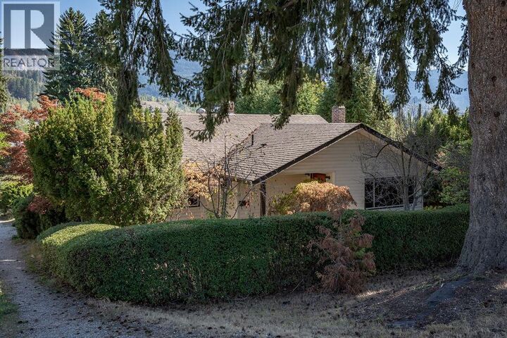 205 6th Avenue  Castlegar BC V1N 1T1 photo