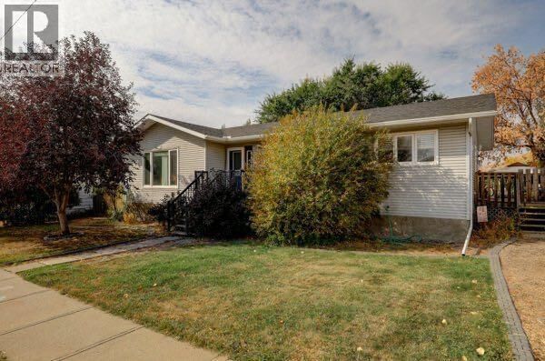 Property Photo: 101 Poplar Street AB T0J 0Y2
