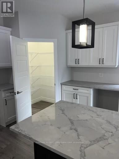 Property Photo:  113 Marconi Court  ON N5V 0C9 