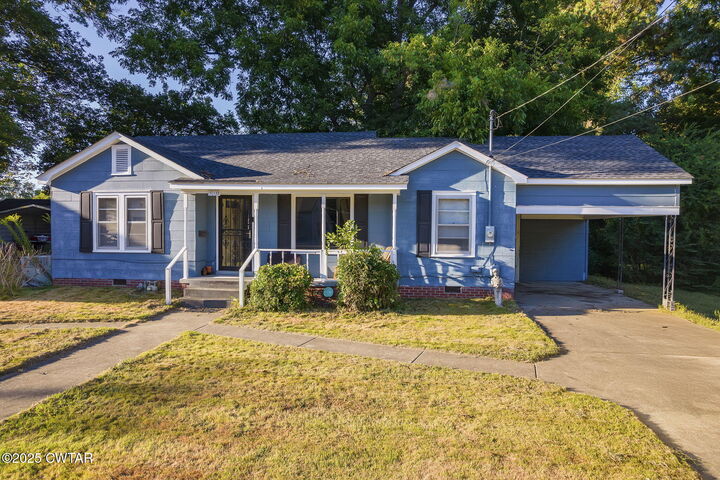 Property Photo: 510 E Tigrett Street TN 38040