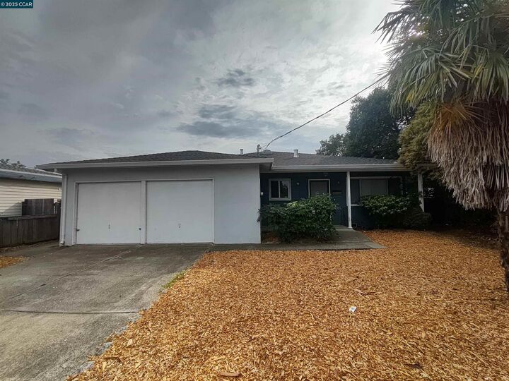 Property Photo: 1665 Center Rd CA 94947