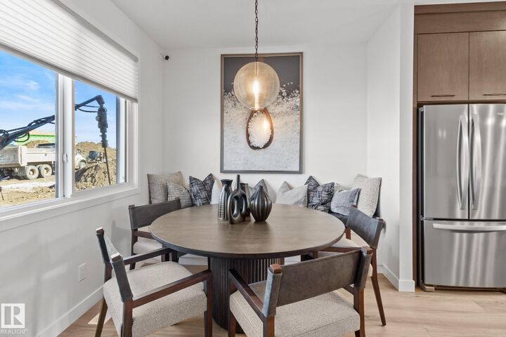 Property Photo:  9121 Elves Loop NW  AB T6M 3G2 