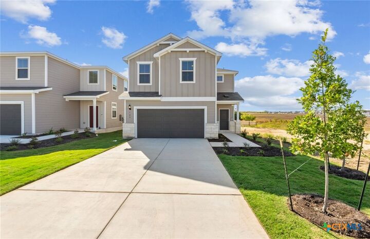 Property Photo:  109 Green Berets Bend  TX 76537 