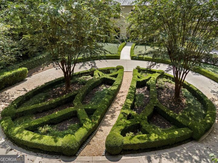 Property Photo:  1500 West Wesley Road NW  GA 30327 