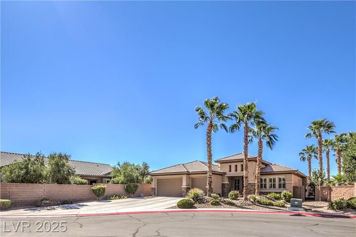 Property Photo: 3805 Avian Court NV 89084