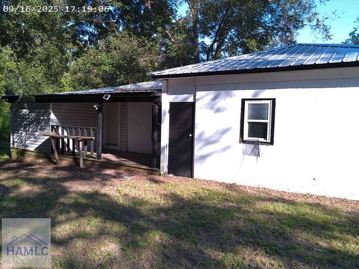 Property Photo: 819 South McDonald Street GA 31316