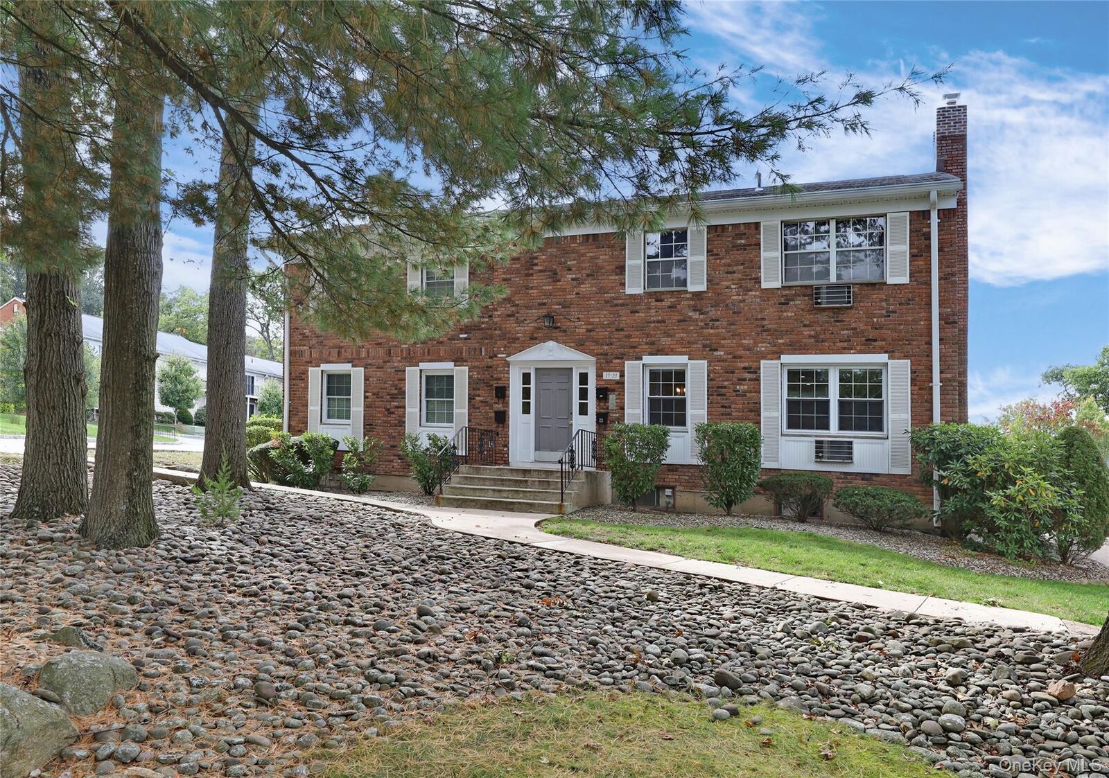 Property Photo:  19 Doxbury Lane  NY 10901 