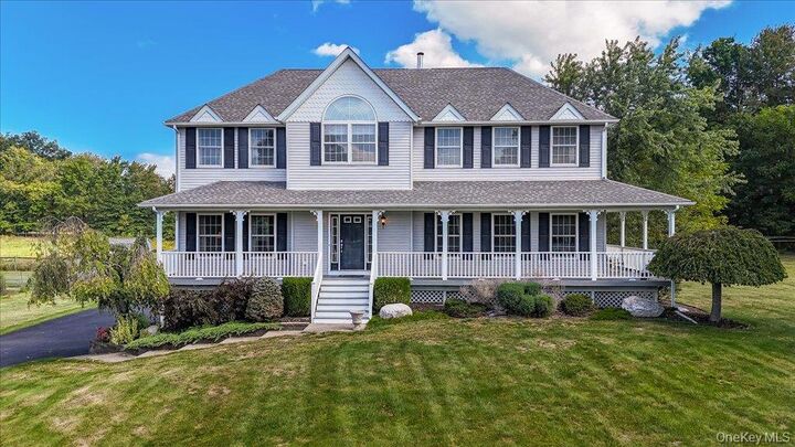 Property Photo:  10 Henry Court  NY 12566 