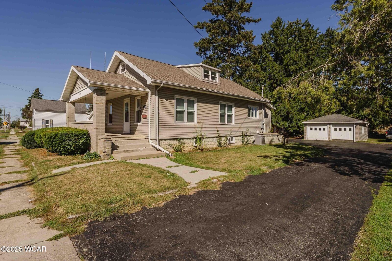 Property Photo:  334 E Foulke Avenue  OH 45840 