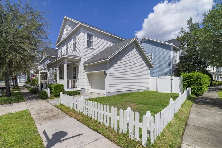 Property Photo: 205 Ficus Street FL 34747