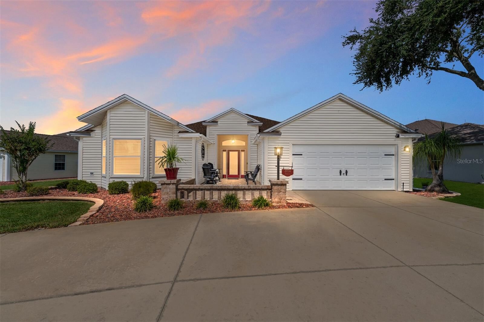 Property Photo:  2054 Palo Alto Avenue  FL 32159 