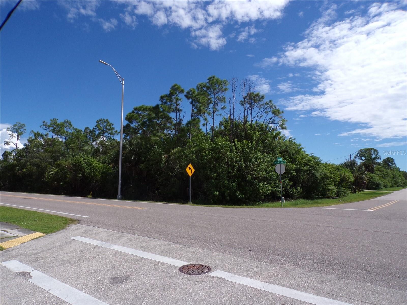 Property Photo: 261 Aqui Esta Drive FL 33950