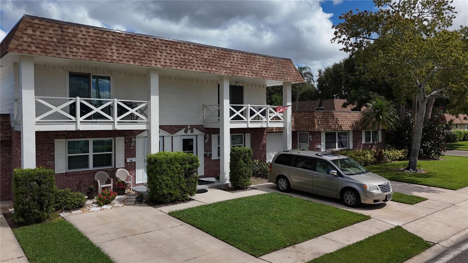 Property Photo: 802 Mindy Court FL 33771