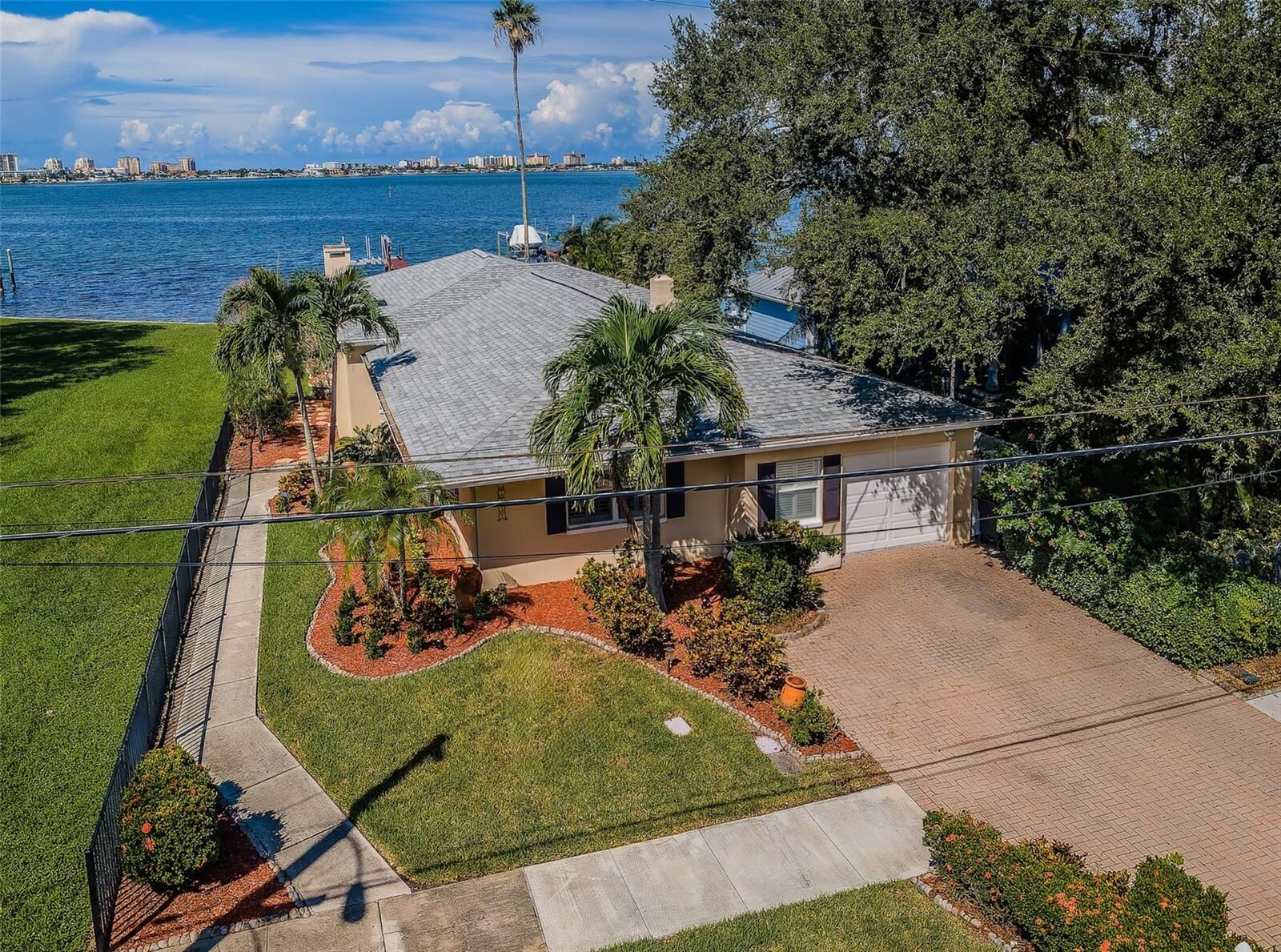 Property Photo: 1748 Sunset Drive FL 33755