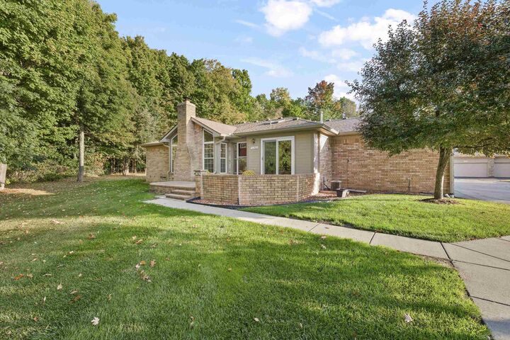 Property Photo:  11301 Black Walnut Court  MI 48094 