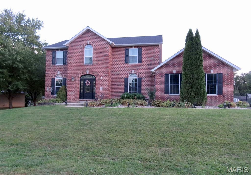 Property Photo:  4 Hill Valley Drive  IL 62275 