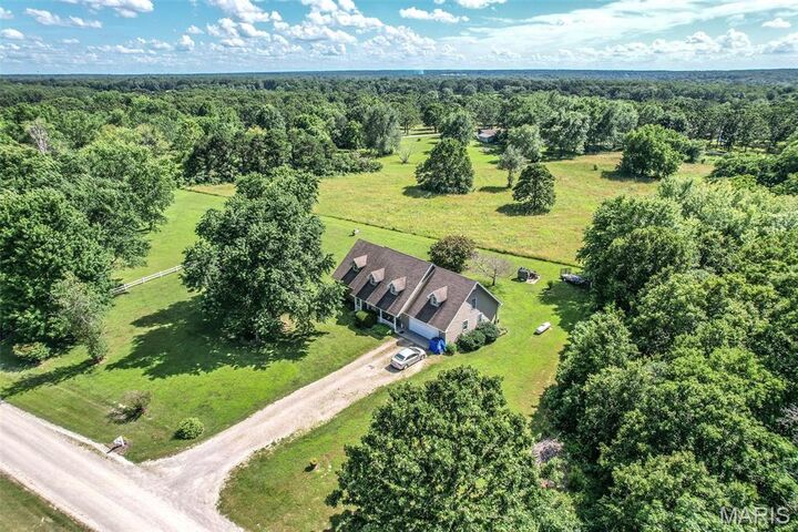 Property Photo:  31201 Osborn Drive  MO 65536