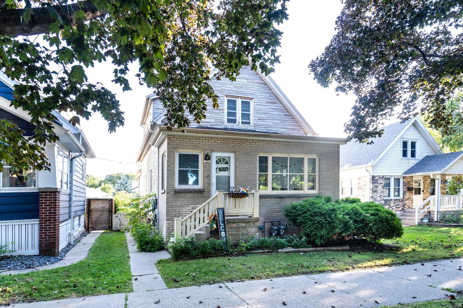 Property Photo: 2211 E Holt Ave WI 53207