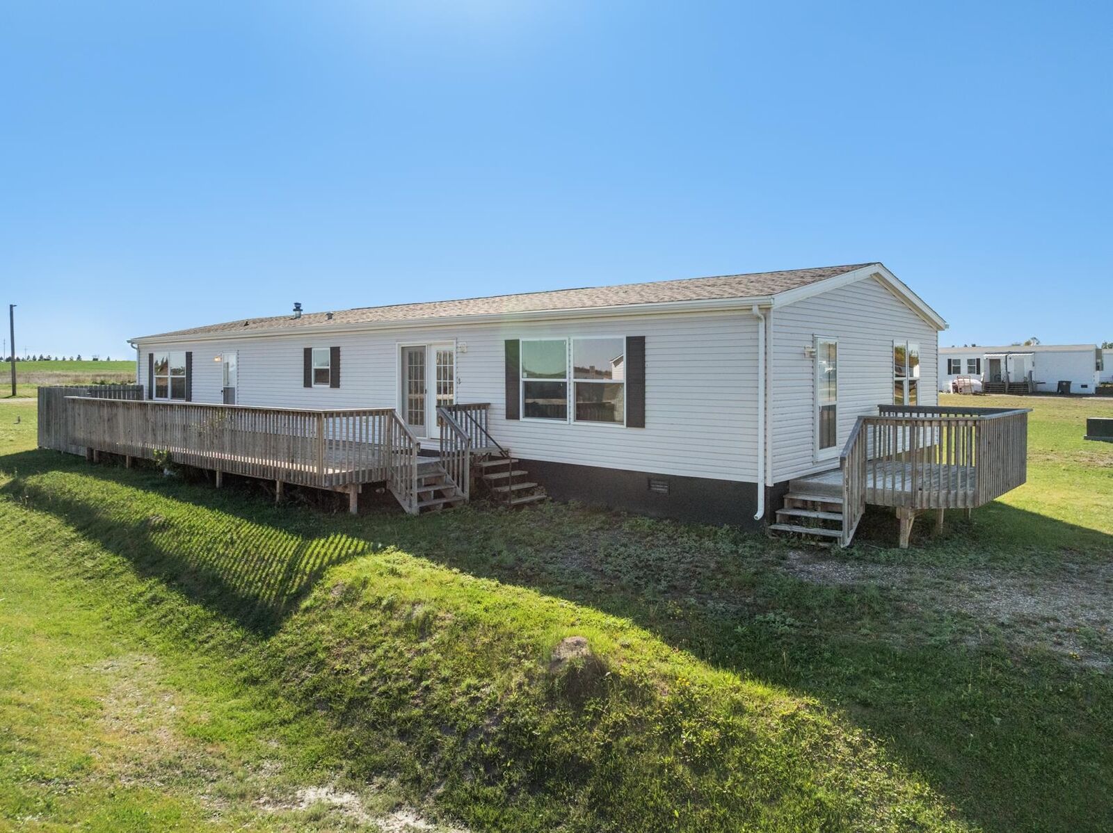 Property Photo: 4680 Unity Dr SE ND 58701